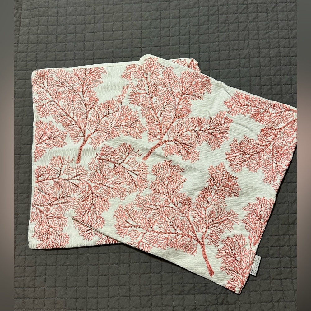 Coral Patterned Throw Pillows case